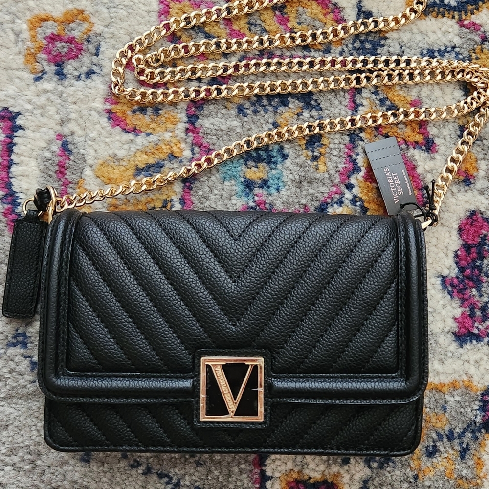 NWT Black Leather Victoria's Secret Crossbody Purse with Gold Chain